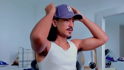 Snapshot of david_johnson372 chatting on September 25, 1:59 pm Hey im David that loves to explore and speak their fantasies. Very open talktative and nice. Feel free to chat with me online show from September 25, 1:59 pm