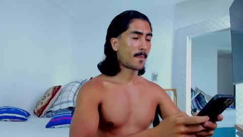 Snapshot of david_johnson372 chatting on September 30, 2:11 pm Hey im David that loves to explore and speak their fantasies. Very open talktative and nice. Feel free to chat with me online show from September 30, 2:11 pm
