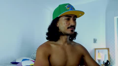 Snapshot of david_johnson372 chatting on October 4, 1:03 am Hey im David that loves to explore and speak their fantasies. Very open talktative and nice. Feel free to chat with me online show from October 4, 1:03 am