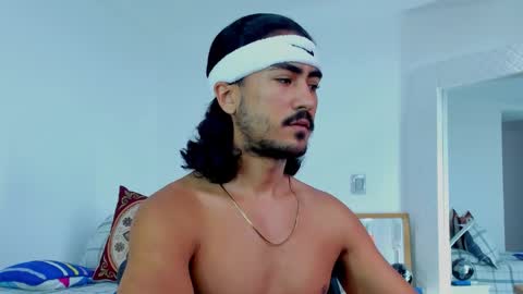 Snapshot of david_johnson372 chatting on October 15, 9:26 pm Hey im David that loves to explore and speak their fantasies. Very open talktative and nice. Feel free to chat with me online show from October 15, 9:26 pm