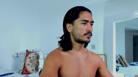 Snapshot of david_johnson372 chatting on October 19, 12:50 pm Hey im David that loves to explore and speak their fantasies. Very open talktative and nice. Feel free to chat with me online show from October 19, 12:50 pm