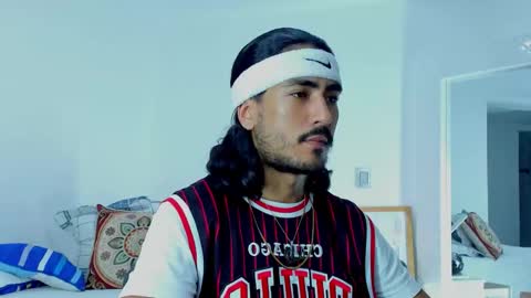 Snapshot of david_johnson372 chatting on October 20, 12:55 am Hey im David that loves to explore and speak their fantasies. Very open talktative and nice. Feel free to chat with me online show from October 20, 12:55 am