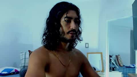 Snapshot of david_johnson372 chatting on November 5, 10:48 am Hey im David that loves to explore and speak their fantasies. Very open talktative and nice. Feel free to chat with me online show from November 5, 10:48 am