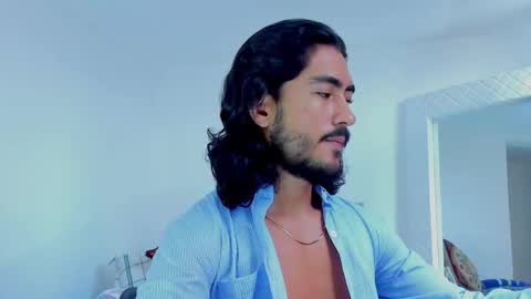 Snapshot of david_johnson372 chatting on November 29, 2:09 pm Hey im David that loves to explore and speak their fantasies. Very open talktative and nice. Feel free to chat with me online show from November 29, 2:09 pm