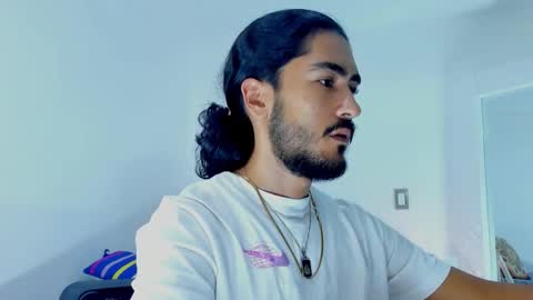 Snapshot of david_johnson372 chatting on November 30, 2:15 am Hey im David that loves to explore and speak their fantasies. Very open talktative and nice. Feel free to chat with me online show from November 30, 2:15 am