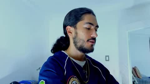 Snapshot of david_johnson372 chatting on November 30, 11:09 pm Hey im David that loves to explore and speak their fantasies. Very open talktative and nice. Feel free to chat with me online show from November 30, 11:09 pm