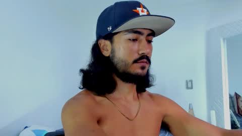 Snapshot of david_johnson372 chatting on December 3, 12:58 pm Hey im David that loves to explore and speak their fantasies. Very open talktative and nice. Feel free to chat with me online show from December 3, 12:58 pm