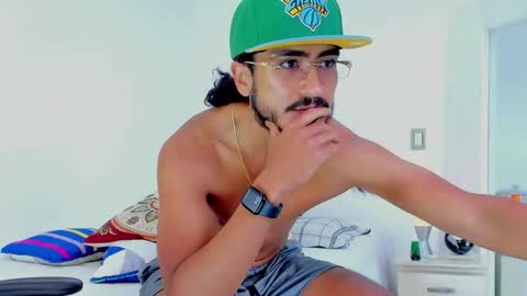 Snapshot of david_johnson372 chatting on December 17, 1:06 pm Hey im David that loves to explore and speak their fantasies. Very open talktative and nice. Feel free to chat with me online show from December 17, 1:06 pm