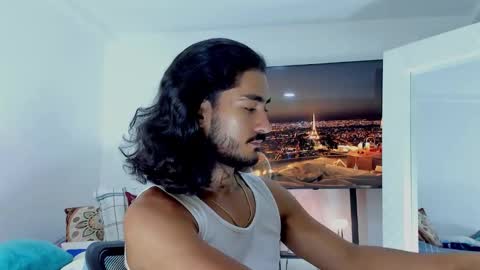 Snapshot of david_johnson372 chatting on January 8, 12:57 am Hey im David that loves to explore and speak their fantasies. Very open talktative and nice. Feel free to chat with me online show from January 8, 12:57 am