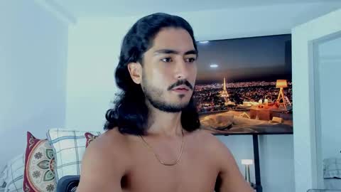 Snapshot of david_johnson372 chatting on January 14, 12:22 pm Hey im David that loves to explore and speak their fantasies. Very open talktative and nice. Feel free to chat with me online show from January 14, 12:22 pm