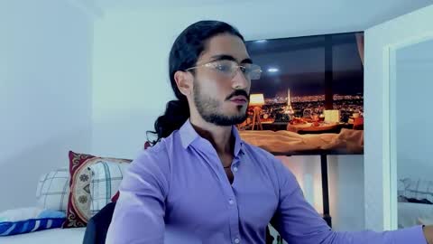 Snapshot of david_johnson372 chatting on January 17, 2:27 am Hey im David that loves to explore and speak their fantasies. Very open talktative and nice. Feel free to chat with me online show from January 17, 2:27 am