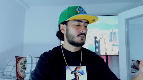 Snapshot of david_johnson372 chatting on February 2, 12:53 am Hey im David that loves to explore and speak their fantasies. Very open talktative and nice. Feel free to chat with me online show from February 2, 12:53 am