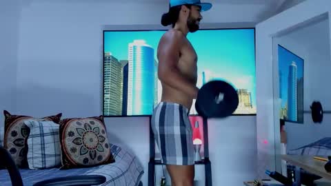 Snapshot of david_johnson372 chatting on February 11, 12:48 am Hey im David that loves to explore and speak their fantasies. Very open talktative and nice. Feel free to chat with me online show from February 11, 12:48 am