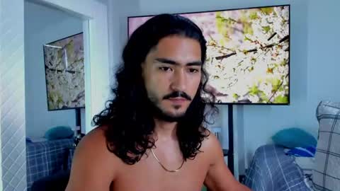 Snapshot of david_johnson372 chatting on June 28, 11:49 am Hey im David that loves to explore and speak their fantasies. Very open talktative and nice. Feel free to chat with me online show from June 28, 11:49 am