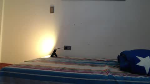 Snapshot of david_smit_ chatting on December 3, 1:10 pm david smit online show from December 3, 1:10 pm