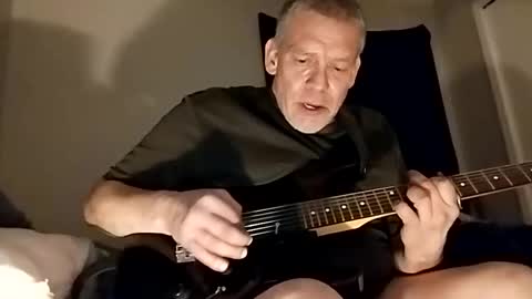 Snapshot of david_stone1969 chatting on February 1, 1:44 am david_stone1969 online show from February 1, 1:44 am