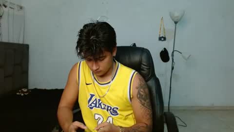 David Bless online show from July 12, 2:35 am