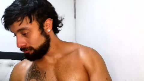 Snapshot of davidcr89 chatting on July 7, 7:23 am davidcr89 online show from July 7, 7:23 am