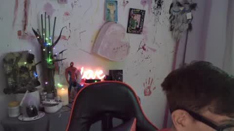 Snapshot of davidhumbee chatting on May 16, 2:19 am David Lucky 13 online show from May 16, 2:19 am