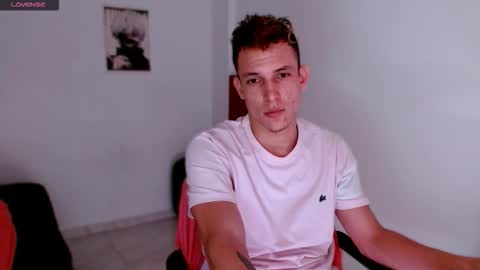 davidsalazar33 online show from September 9, 6:24 am