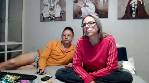 Snapshot of davidstong_cam chatting on June 19, 9:07 pm Davidstrong cam online show from June 19, 9:07 pm