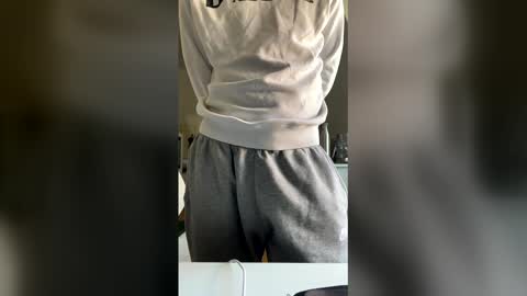 davidthiega online show from April 22, 10:39 am