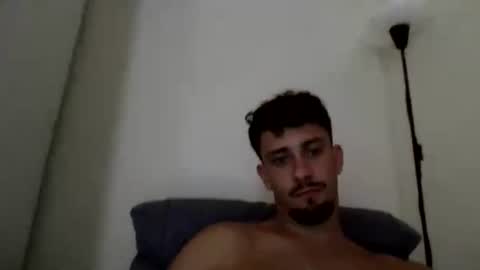 Snapshot of davidxe98 chatting on August 2, 2:15 pm David online show from August 2, 2:15 pm