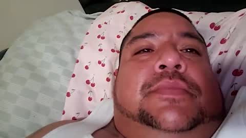 Snapshot of davidzhere222800 chatting on January 2, 9:22 am davidzhere222800 online show from January 2, 9:22 am