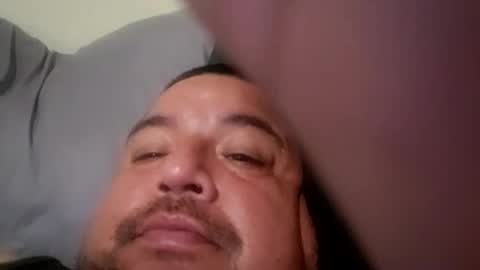 Snapshot of davidzhere222800 chatting on February 5, 8:00 am davidzhere222800 online show from February 5, 8:00 am