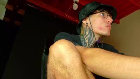 daviid_huge online show from July 25, 7:50 am