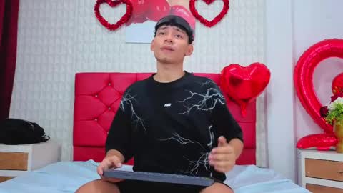 Snapshot of daviid_laid_ chatting on May 21, 12:45 pm David online show from May 21, 12:45 pm
