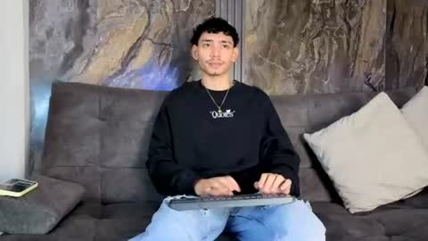 David online show from August 6, 2:30 pm