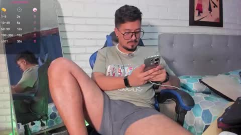 David Evans online show from October 19, 6:08 pm