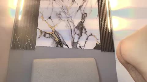 Snapshot of davin_01 chatting on December 16, 12:10 pm DAVID online show from December 16, 12:10 pm