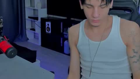 davis online show from December 23, 6:55 am