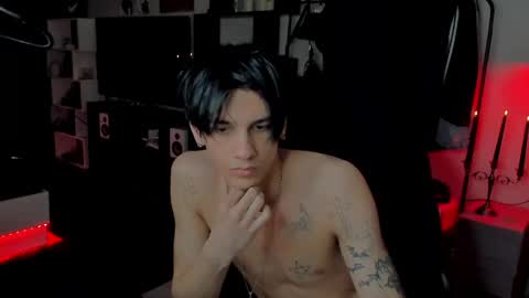 Snapshot of davisross chatting on May 27, 2:36 pm davis online show from May 27, 2:36 pm