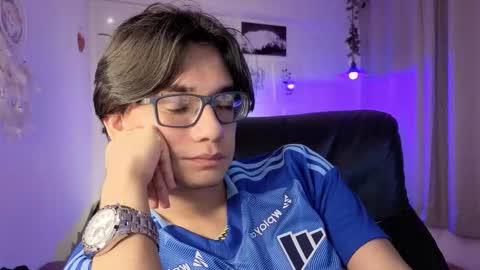 davoxer online show from February 22, 2:48 pm