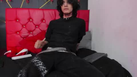 Snapshot of dax669 chatting on February 21, 3:07 am dax669 online show from February 21, 3:07 am