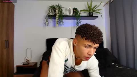 Snapshot of daxcollins11 chatting on November 18, 6:12 pm DAX online show from November 18, 6:12 pm