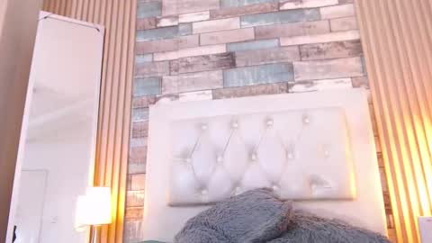 Snapshot of dayana_mendozaa69 chatting on November 12, 1:44 pm Dayana online show from November 12, 1:44 pm