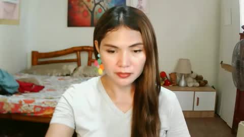 Snapshot of dayanasangre chatting on April 9, 6:19 am Dayana Cristal online show from April 9, 6:19 am