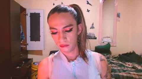 Snapshot of dayanna_01_ chatting on May 16, 7:45 pm dayanna_01_ online show from May 16, 7:45 pm