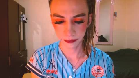 Snapshot of dayanna_01_ chatting on May 27, 4:37 pm dayanna_01_ online show from May 27, 4:37 pm