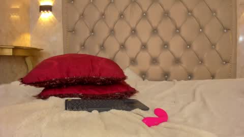 DAYRA ANGELS online show from January 4, 2:56 am