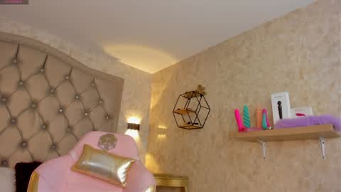 DAYRA ANGELS online show from January 9, 4:52 am