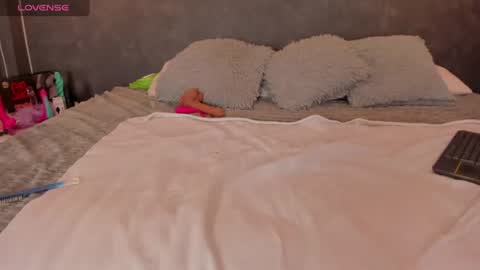 Snapshot of dayra_angels chatting on July 10, 10:34 pm DAYRA ANGELS online show from July 10, 10:34 pm