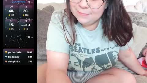 Dazeddesty  online show from January 17, 5:05 pm