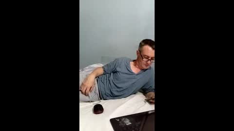 Dazzill online show from April 30, 7:42 pm