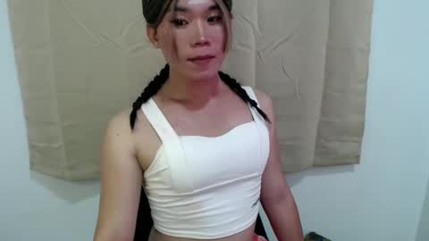 Snapshot of dazzzlingcarol chatting on June 8, 11:43 am dazzzlingcarol online show from June 8, 11:43 am