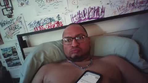 dbeamon92 online show from April 1, 1:41 pm